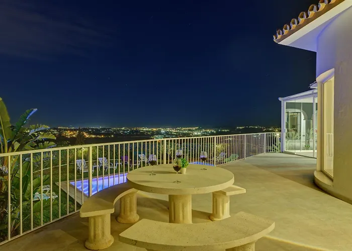 Villa Vista Verde Mijas Golf - Optional Heated Pool & Jacuzzi