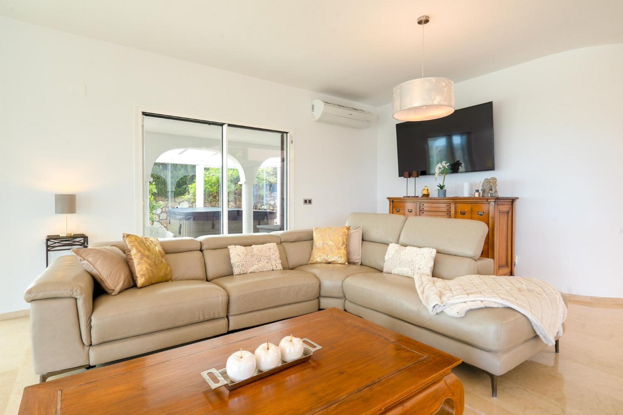 Vista Golf - Optional Heated Pool & Jacuzzi Villa Mijas