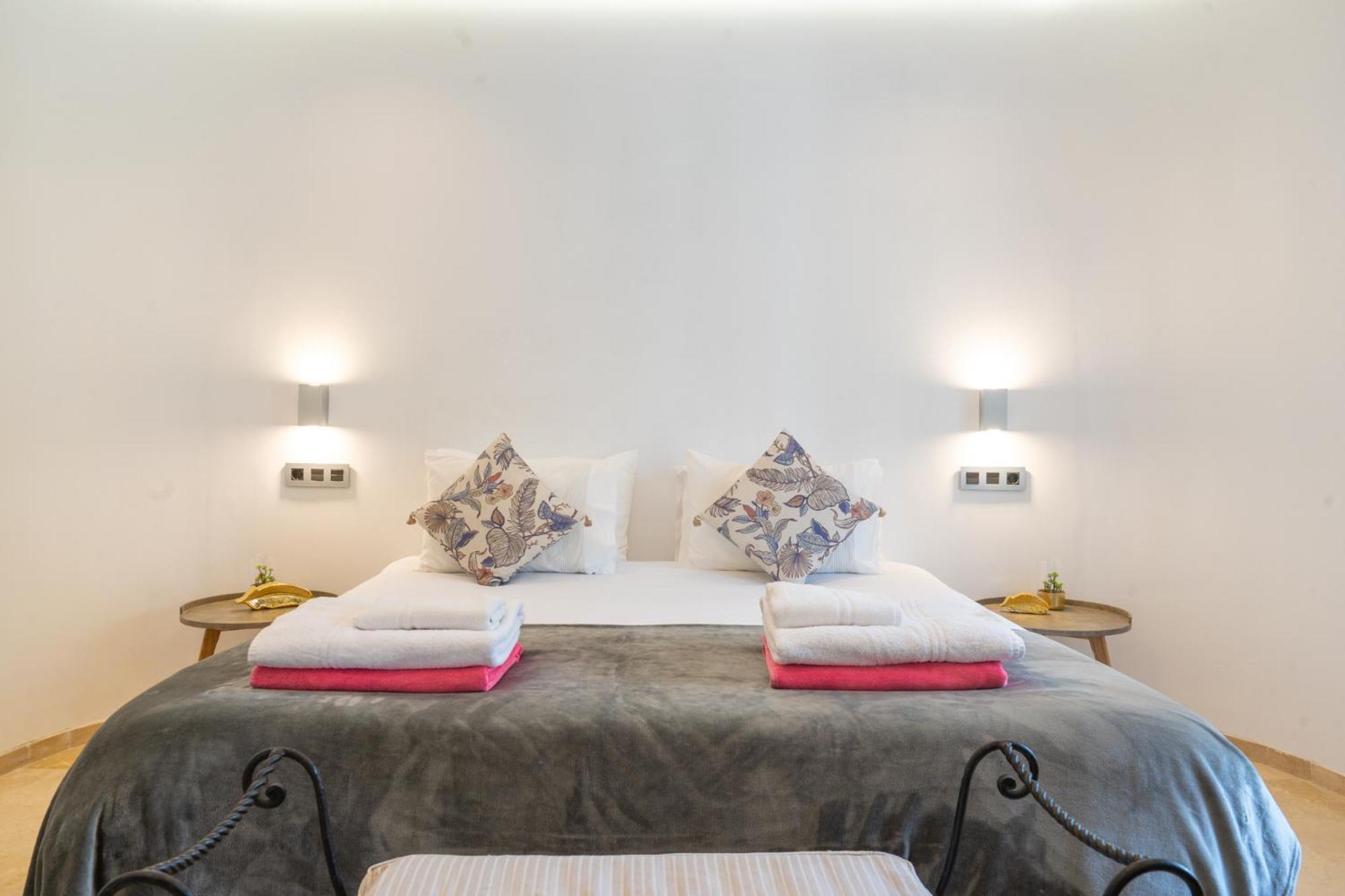 Villa Vista Golf - Optional Heated Pool & Jacuzzi Mijas