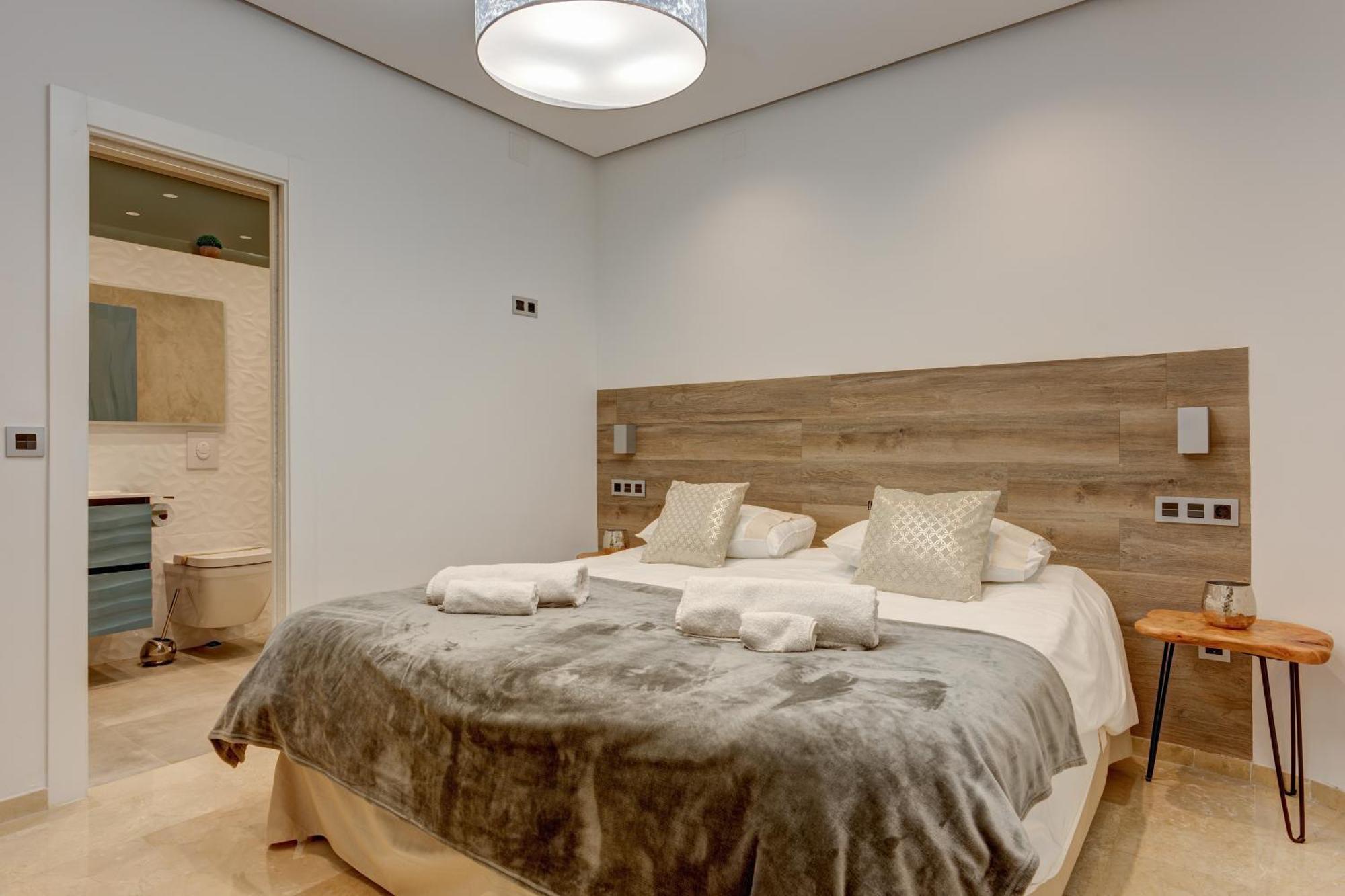 Villa Vista Golf - Optional Heated Pool & Jacuzzi
