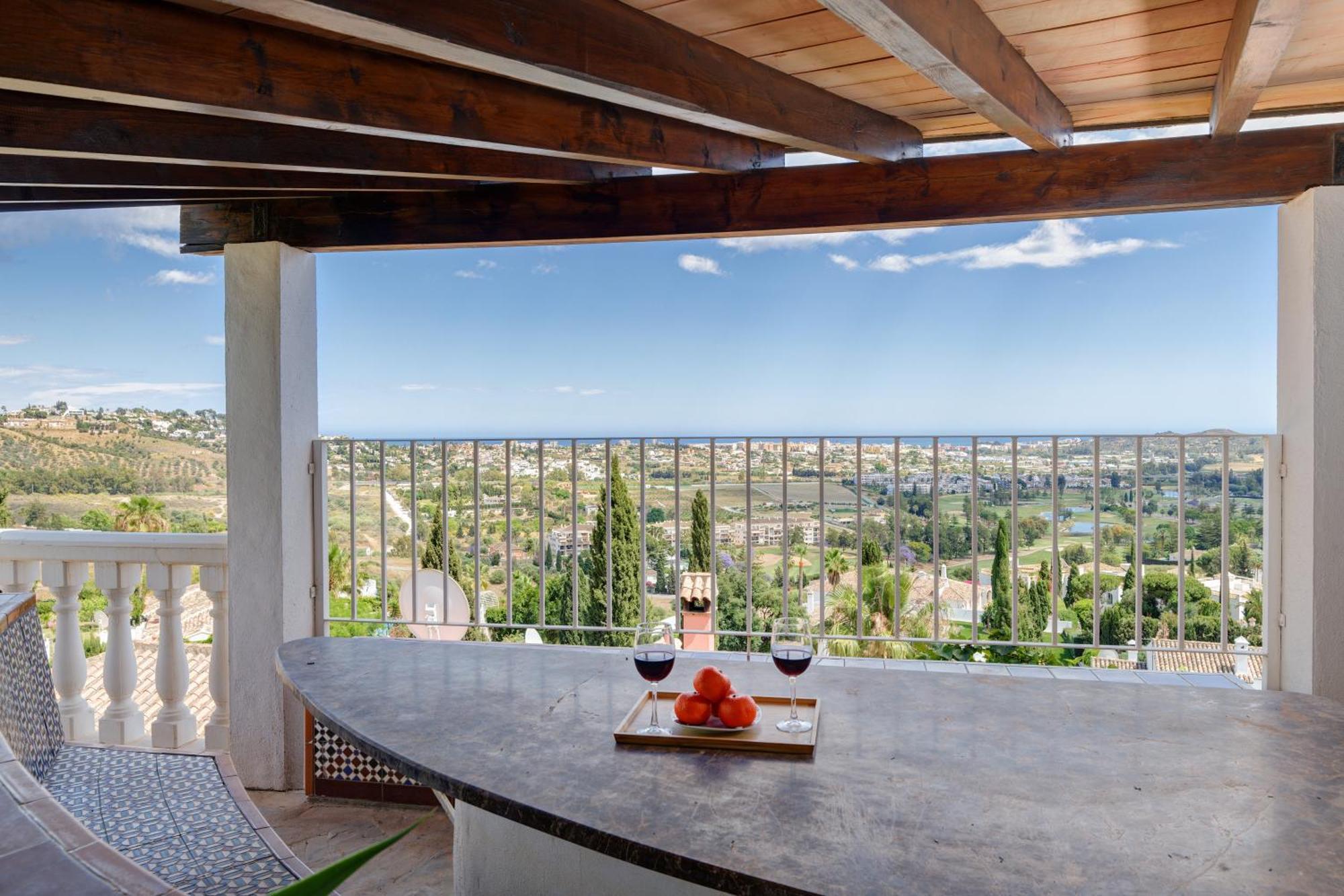 Vista Golf - Optional Heated Pool & Jacuzzi Villa *
