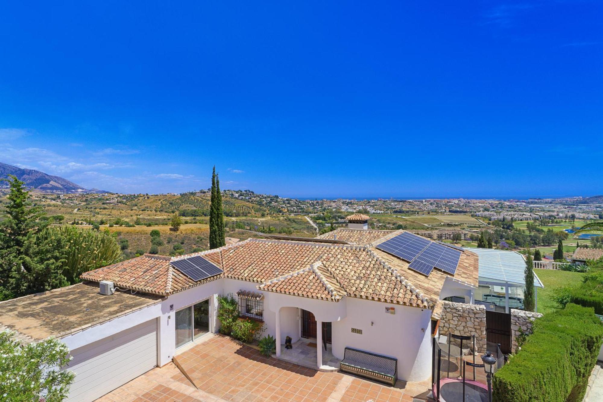 Vista Golf - Optional Heated Pool & Jacuzzi Mijas