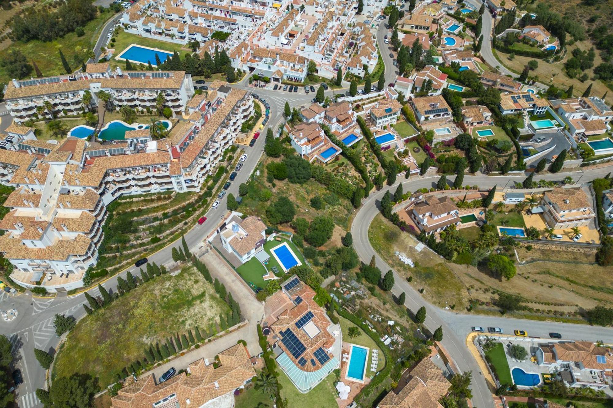 Villa Vista Golf - Optional Heated Pool & Jacuzzi Mijas